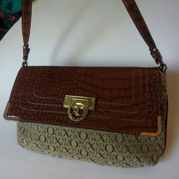 xoxo shoulder bag